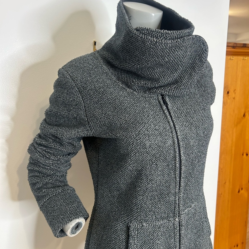 Bench Dark Gray Women's Cozy Sherpa zip up sweater ❤️M - Picture 5 of 10